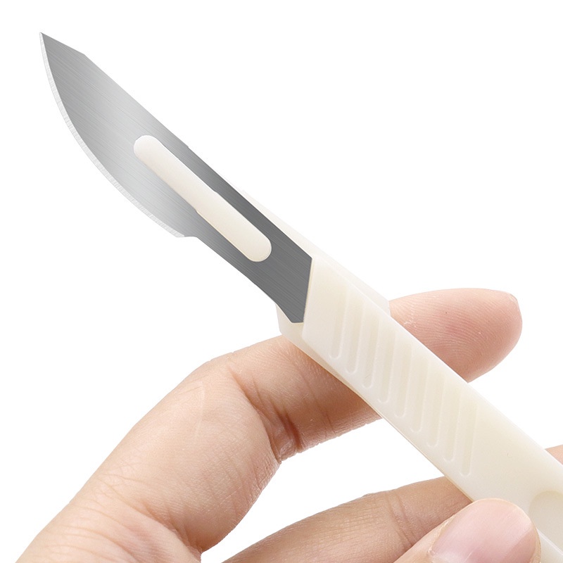 Dao Cắt Bánh Mì Với Lưỡi Thép Carbon Chuyên Dụng