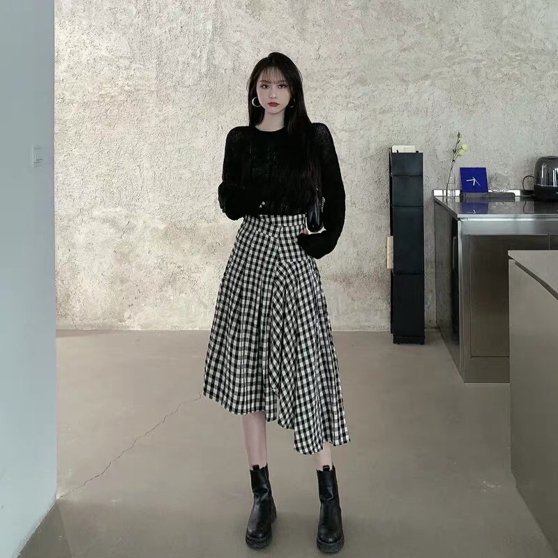 Set áo len + chân váy vạt lệch xoè dài cá tính