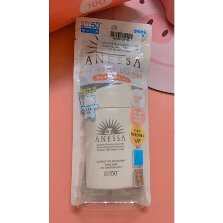 Sữa chống nắng Anessa