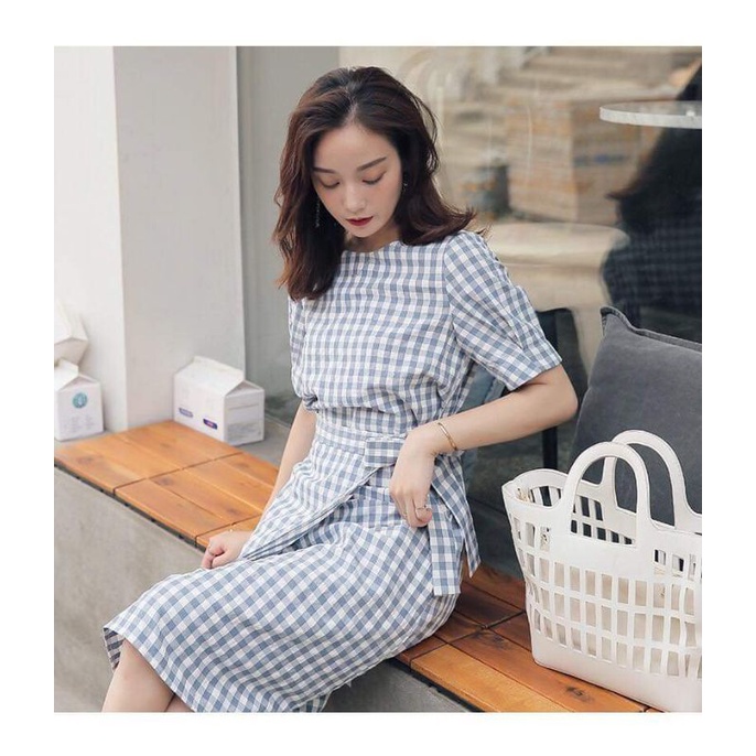 ĐẦM CARO TRẮNG XANH CỔ TRÒN PHỐI CÙNG VẠT VÁY CỘT EO PHONG CÁCH HÀN QUỐC