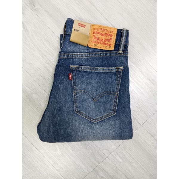 Jean levis