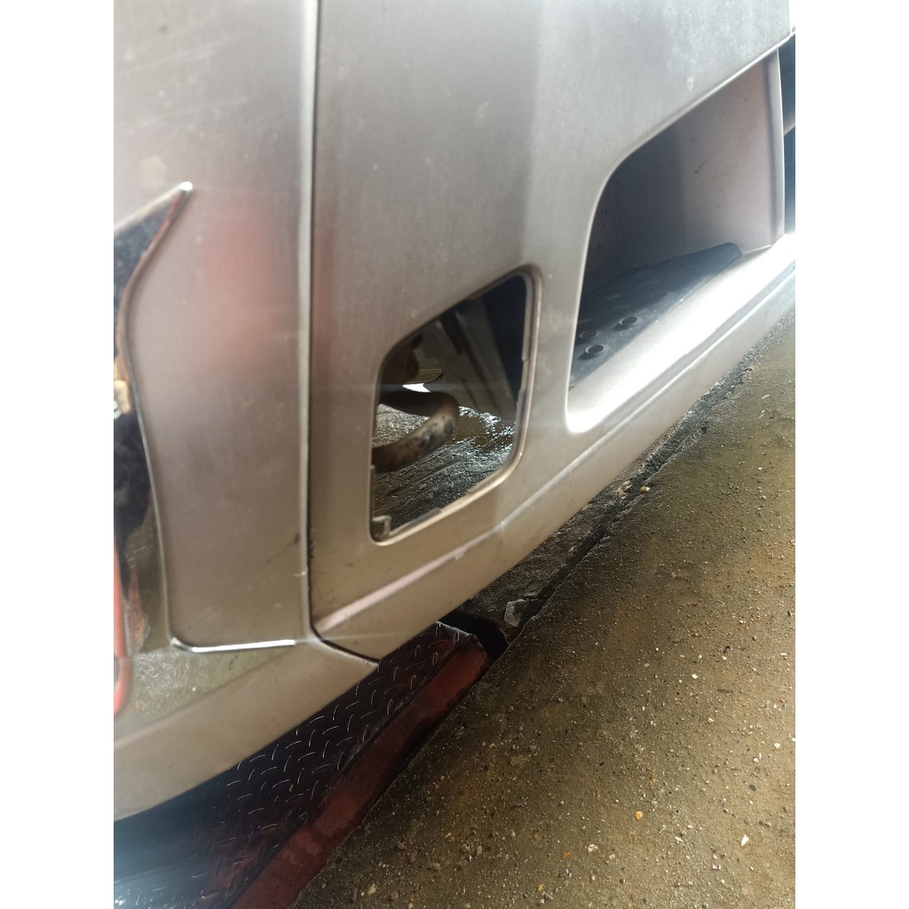 Nắp đậy móc kéo Ford Transit DC193882AAW Phạm Văn auto giá rẻ