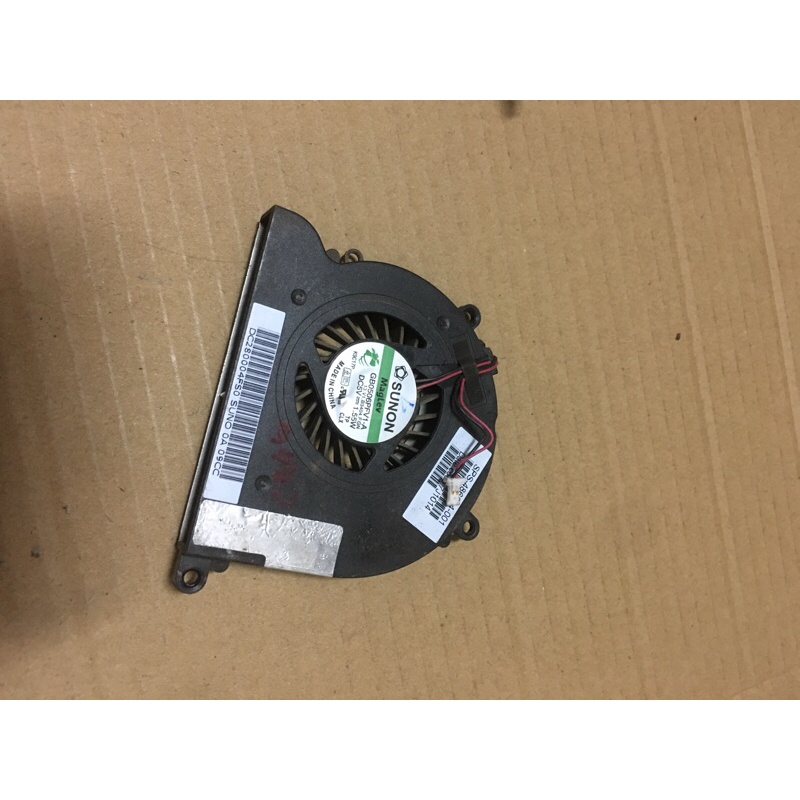 Fan tản nhiêt cq40