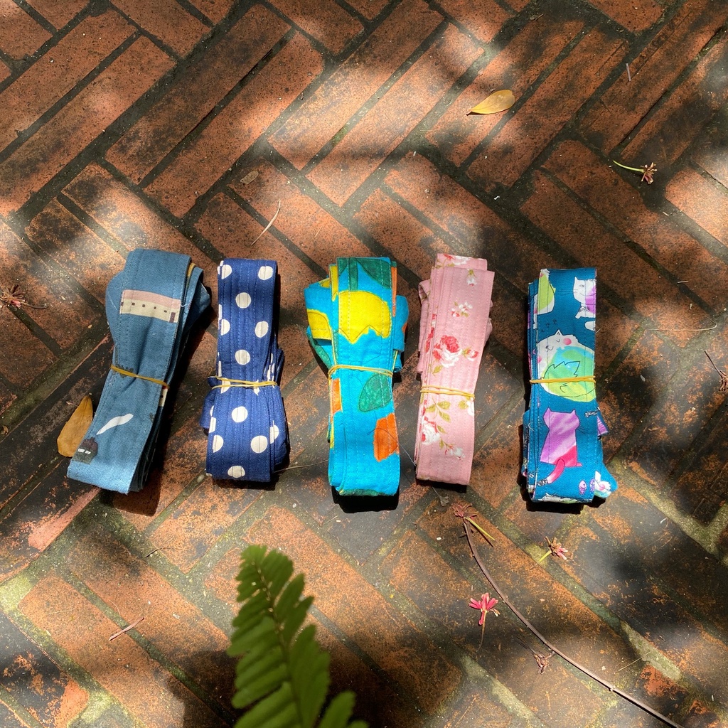 Dây đeo thảm thủ công Ruộng Hoa - màu ngẫu nhiên