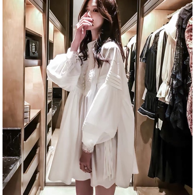 LAYLA DRESS Đầm trắng nút ngọc tay bồng tặng kèm dây cột phong cách cổ điển Pháp SAM SAM BOUTIQUE