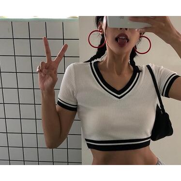 Áo Croptop Dệt Kim Tay Ngắn Cổ Chữ V Quyến Rũ Cho Nữ