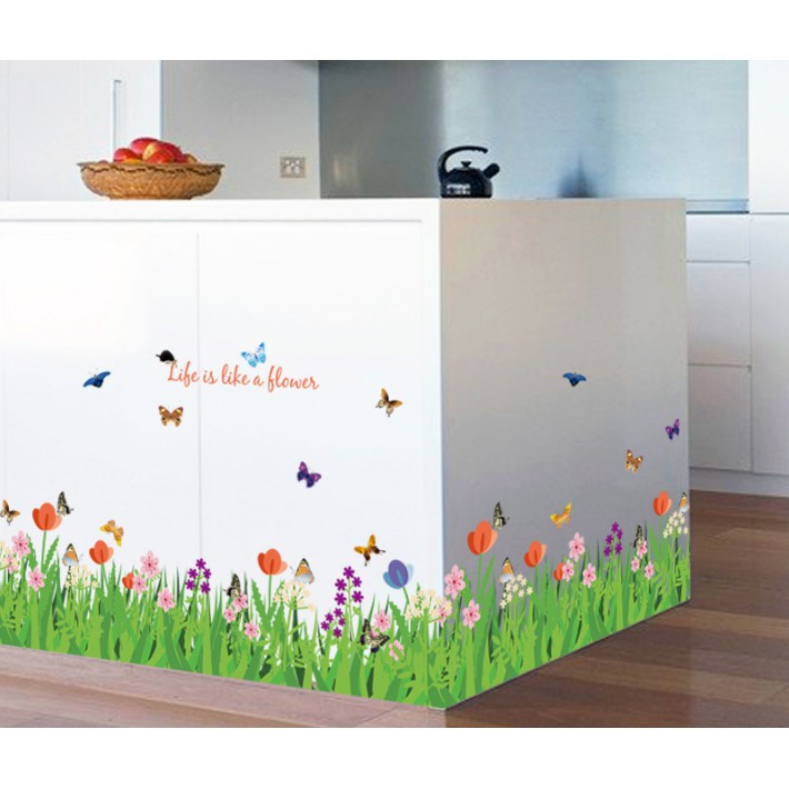 Decal trang trí chân tường Hoa sắc màu và bướm