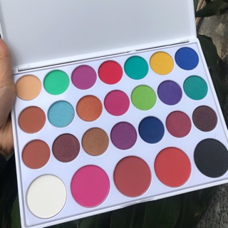 Bảng phấn mắt và má hồng đa năng HaBiBi Beauty 26 ô
