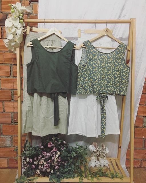 Set áo Croptop và quần ống rộng | BigBuy360 - bigbuy360.vn