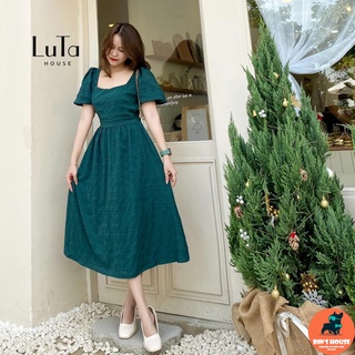 BÁN SỈ VÁY XANH HỞ LƯNG CỔ VUÔNG
