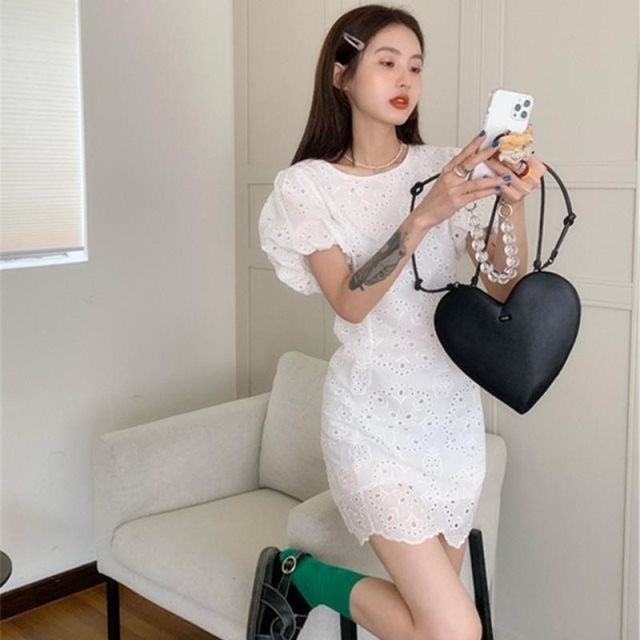 Đầm Ren Tay Phồng Màu Trắng Thời Trang Mùa Hè Hàn Quốc Mới 2022
