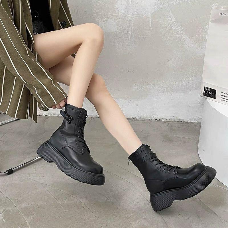 Giày bốt nữ Cao cổ có khoá vuông sau siêu hot | BigBuy360 - bigbuy360.vn