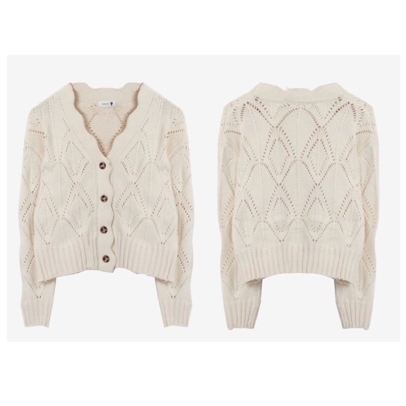 Áo len nút khuy sừng