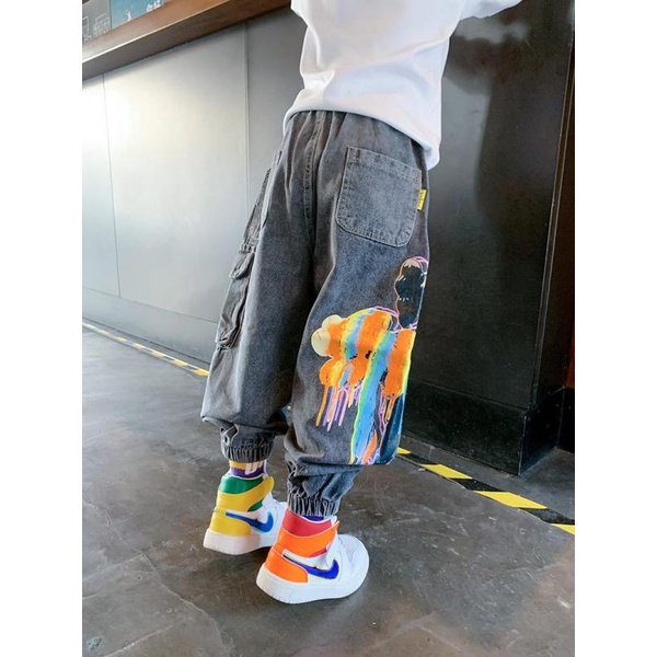 Quần jean dài có in họa tiết sọc thời trang dành cho bé trai