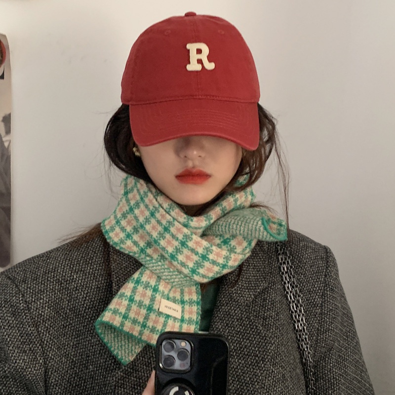 Mũ lưỡi trai gắn thêu hình chữ R chu vi lớn kiểu thể thao Hàn Quốc cho nam mặt nhỏ