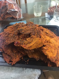 Khô bò miếng ( khô heo giả bò) 300gr