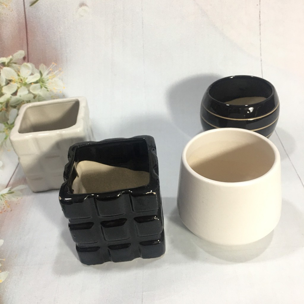Chậu sứ nhỏ trồng cây xương rồng hoặc cắm cây hoa giả mini trang trí nhà cửa