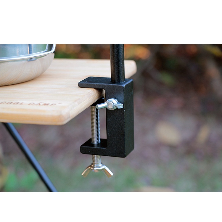 Cây treo đèn cắm trại dã ngoại kẹp bàn, cắm đất