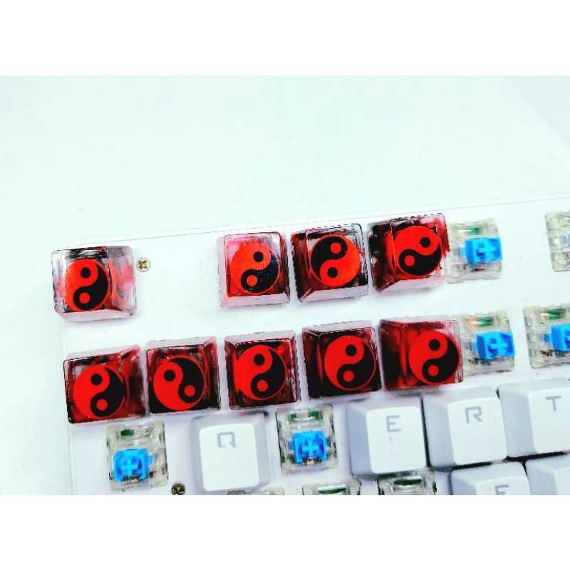 Keycap Ying yang đen đỏ hòa hợp trang trí bàn phím cơ