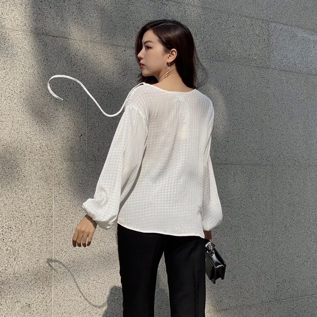 Áo tay dài phối nút cổ V EDINI - A1371