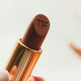 Son Tom Ford màu 39 In Deep