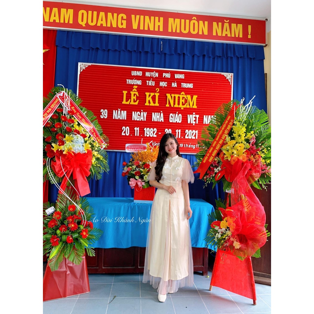 Áo dài cách tân kèm váy tiểu thư 2 tà xẻ