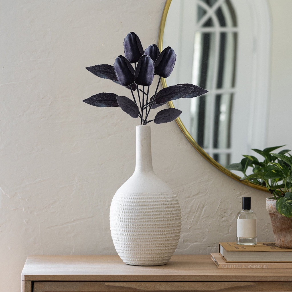 1 Bó Hoa Tulip Nhân Tạo Màu Đen Bằng Lụa Kích Thước 38*3*3 Trang Trí