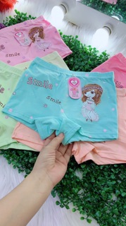 Quần chip bé gái