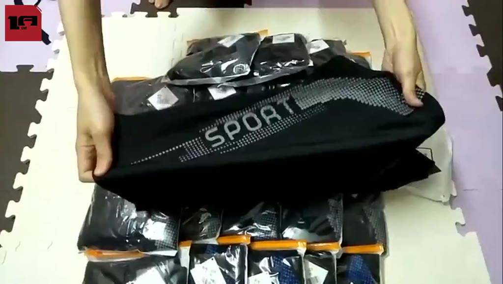 Quần bơi nam dáng lửng Sport vải dày co giãn 4 chiều thoải mái hoạt động dưới nước | BigBuy360 - bigbuy360.vn