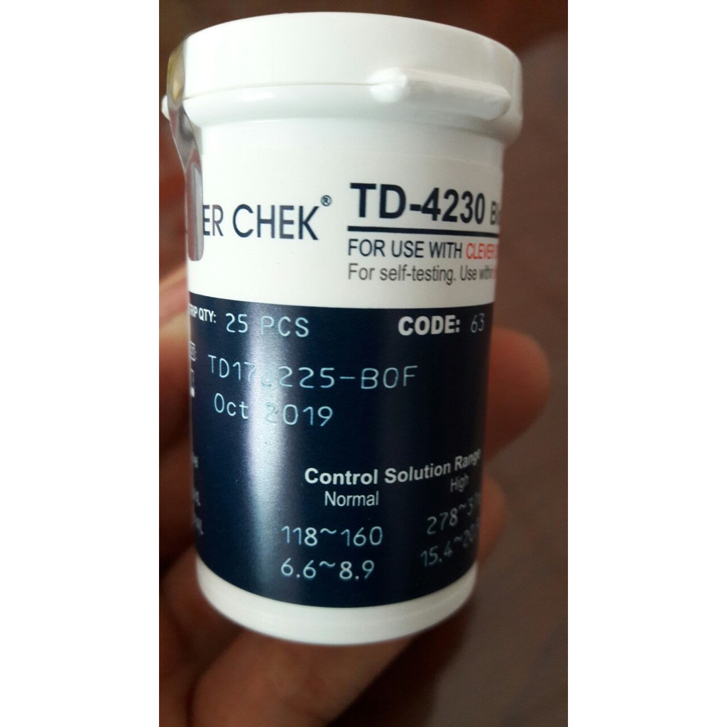 Que thử đường huyết Clever Check TD 4230 (25,50 que) date xa 2025