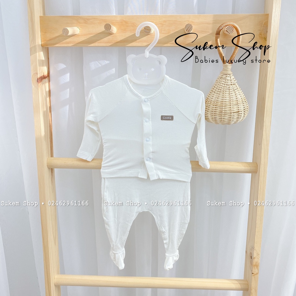 Bộ Cài Giữa Liền Thân Và Tất Cookie Cho Bé Sơ Sinh