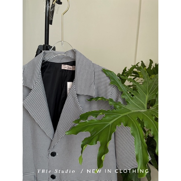 TBS | áo blazer zz