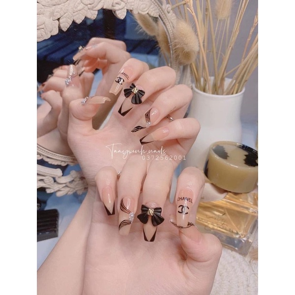 [HOT{ NAIL BOX . MẪU MỚI MÓNG UP SƠN THẶCH CỰC TÔN DA