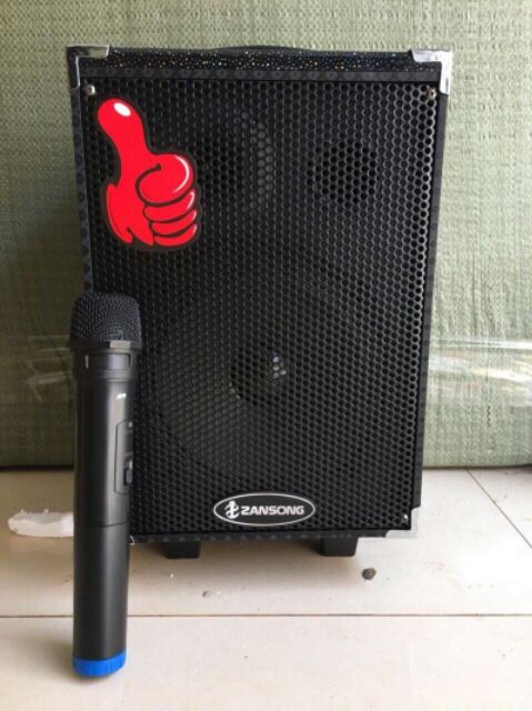 LOA KÉO DI ĐỘNG KARAOKE Q8 2TẤC TẶNG KÈM 2 MICRO KHÔNG DÂY 60W 80W