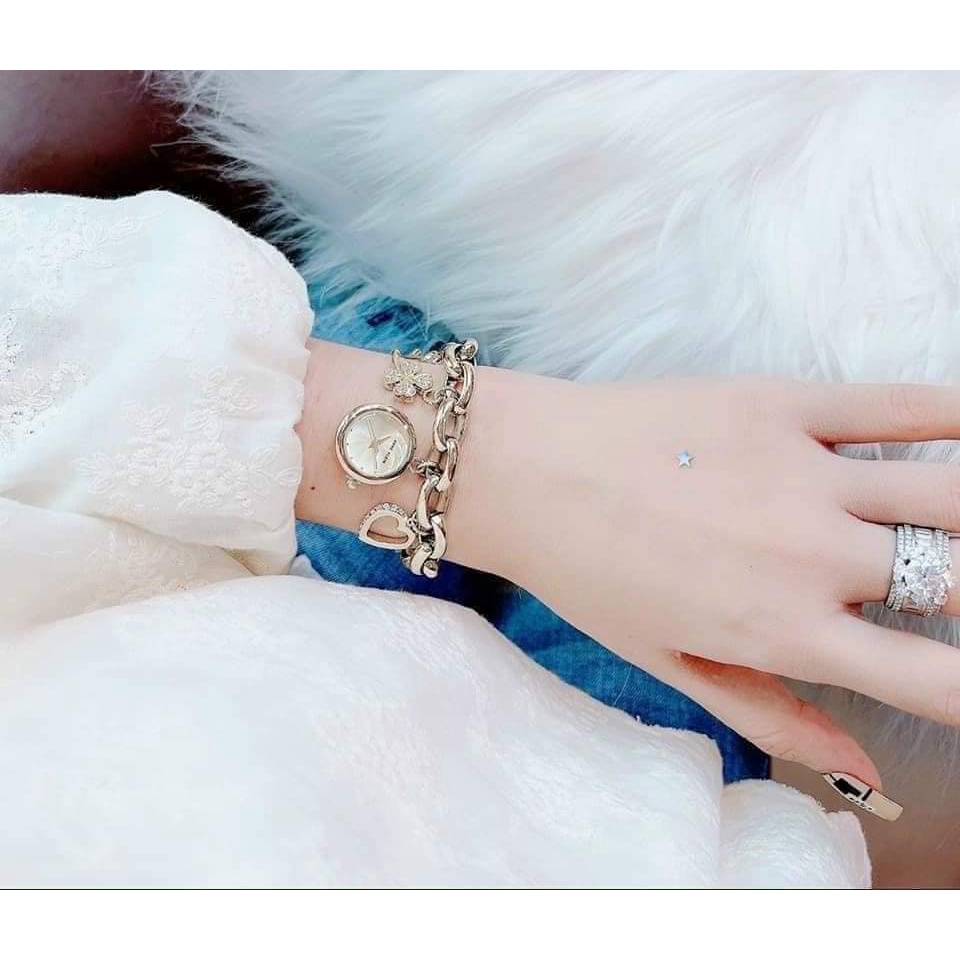 Đồng hồ Nữ ANNE KLEIN lắc tay kèm charm