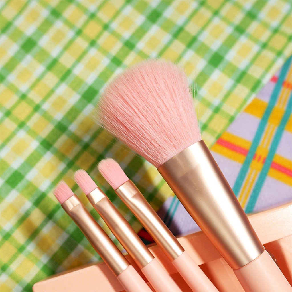 Bộ mỹ phẩm trang điểm 9 món(1 bộ 4 cọ trang điểm + kem BB + khay trang điểm 28 màu + mascara + chì kẻ môi + 1 bộ 4 son) | BigBuy360 - bigbuy360.vn