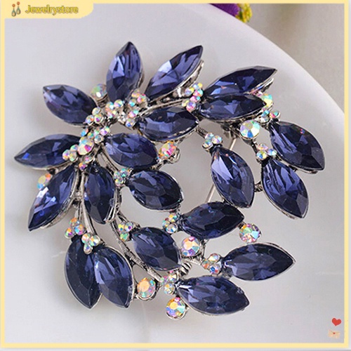 Ghim cài áo hình hoa đính đá Sapphire sang trọng