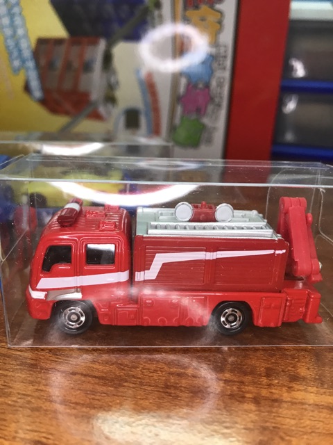 Xe công trình có móc cẩu chính hãng tomica