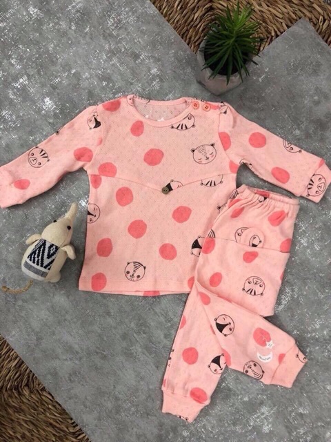 Set 2 bộ thu đông sơ sinh Moma cho bé