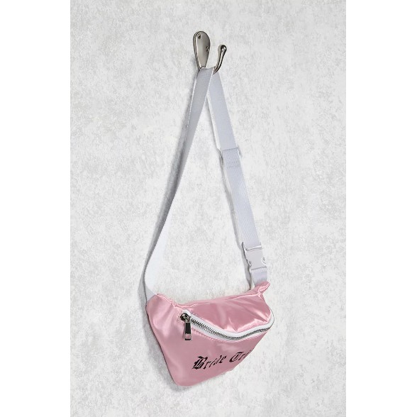 Túi đeo bụng satin F21 pink cực cute ORDER chính hãng