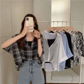 Áo kiểu chất chiffon hoạ tiết kẻ sọc thiết kế độc đáo