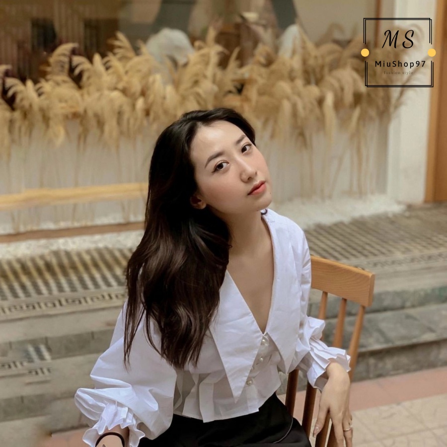 Áo Sơ Mi Cổ Nhọn Tay Chiết Li (TRẮNG)