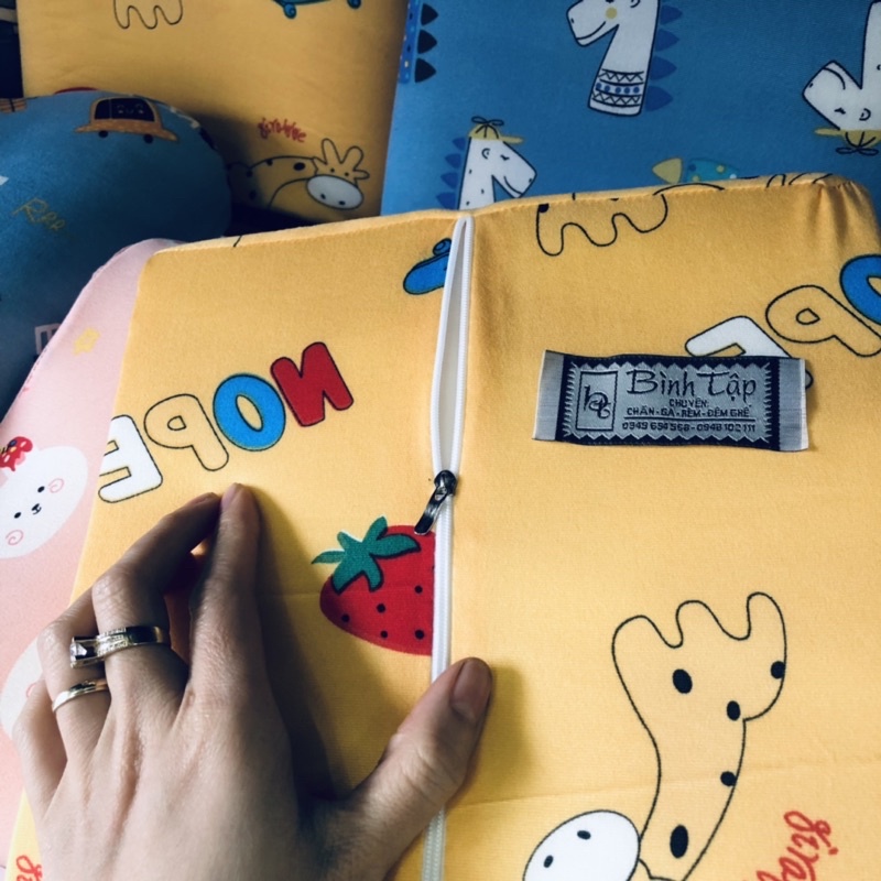 Gối Trẻ Em Massage Cao Su Non Nhập Khẩu Mềm Mại Size 32x47cm