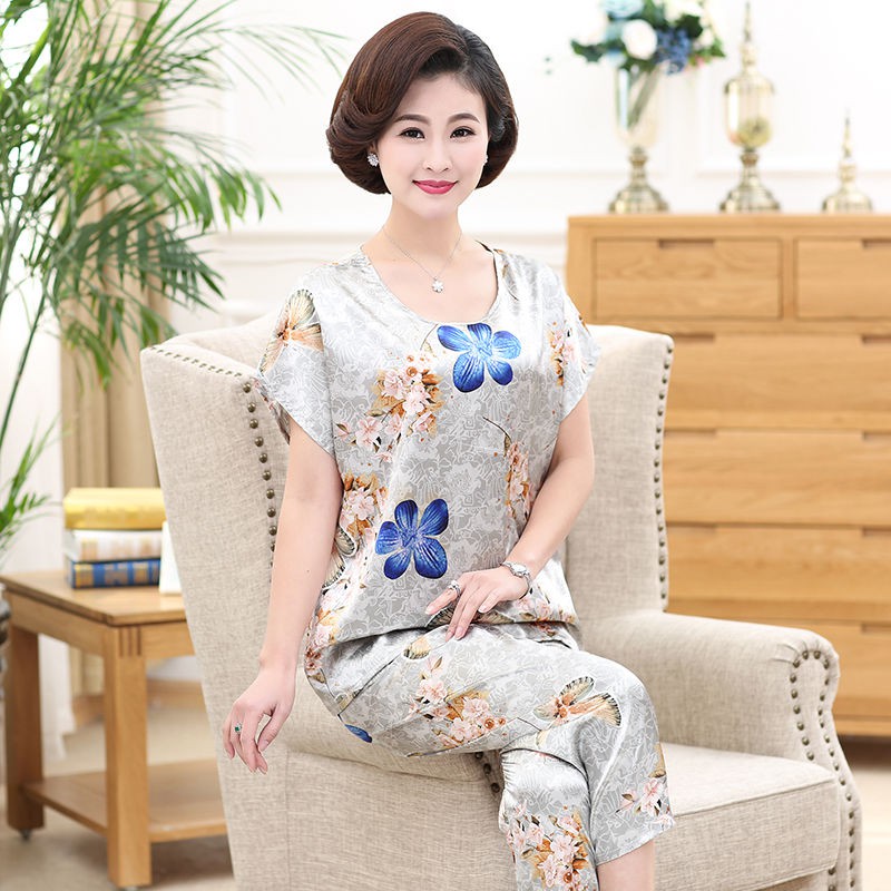 Bộ Đồ Ngủ Ngắn Tay Bằng Lụa Dành Cho Phụ Nữ Trung Niên | BigBuy360 - bigbuy360.vn