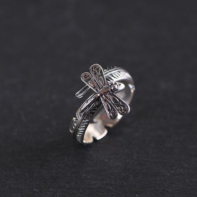 Nhẫn chuồn chuồn bạc thái