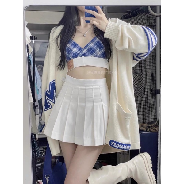 Set 3 Món Len Cardigan Form Rộng Màu Kem Và Áo Croptop Kèm Chân Váy Tennis Thời Trang