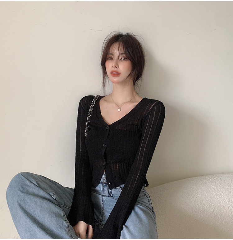 Áo Croptop Dệt Kim Màu Trơn Thiết Kế Cổ Chữ V Nữ Tính | BigBuy360 - bigbuy360.vn