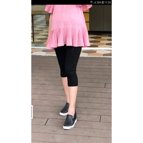 Quần lửng bầu qua gối