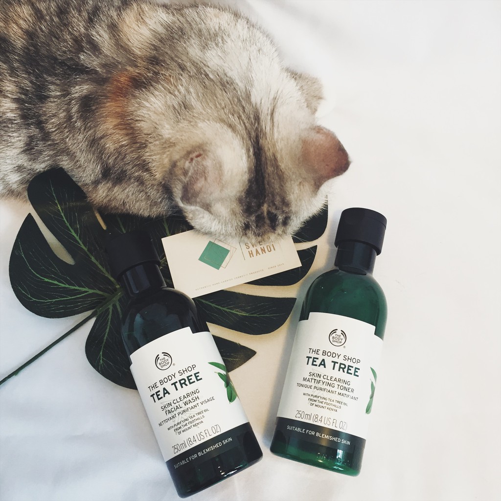 SỮA RỬA MẶT GEL skin clearing facial wash VÀ TONER tràm trà TEA TREE THE BODY SHOP