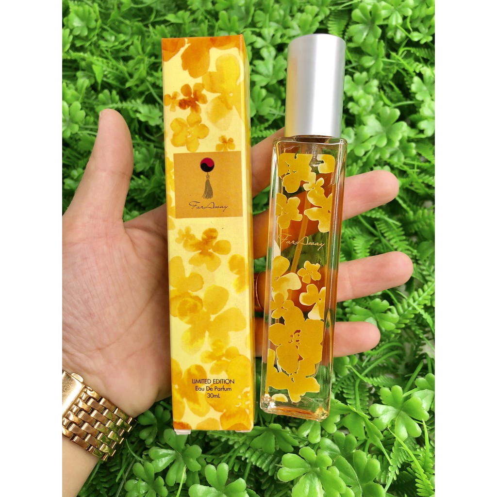 Nước hoa nữ Avon Far Away Limited Edition vàng (bông hoa) 30ml